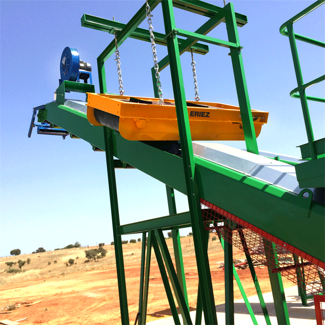 eriez-cp-suspended-permanant-magnet-conveyors-002-1000X1000.png